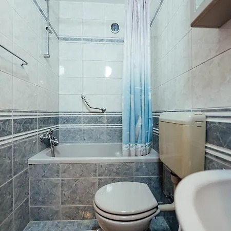 Pezo - With Terrace Tina 4 Apartman