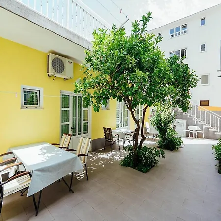 Pezo - With Terrace Tina 4